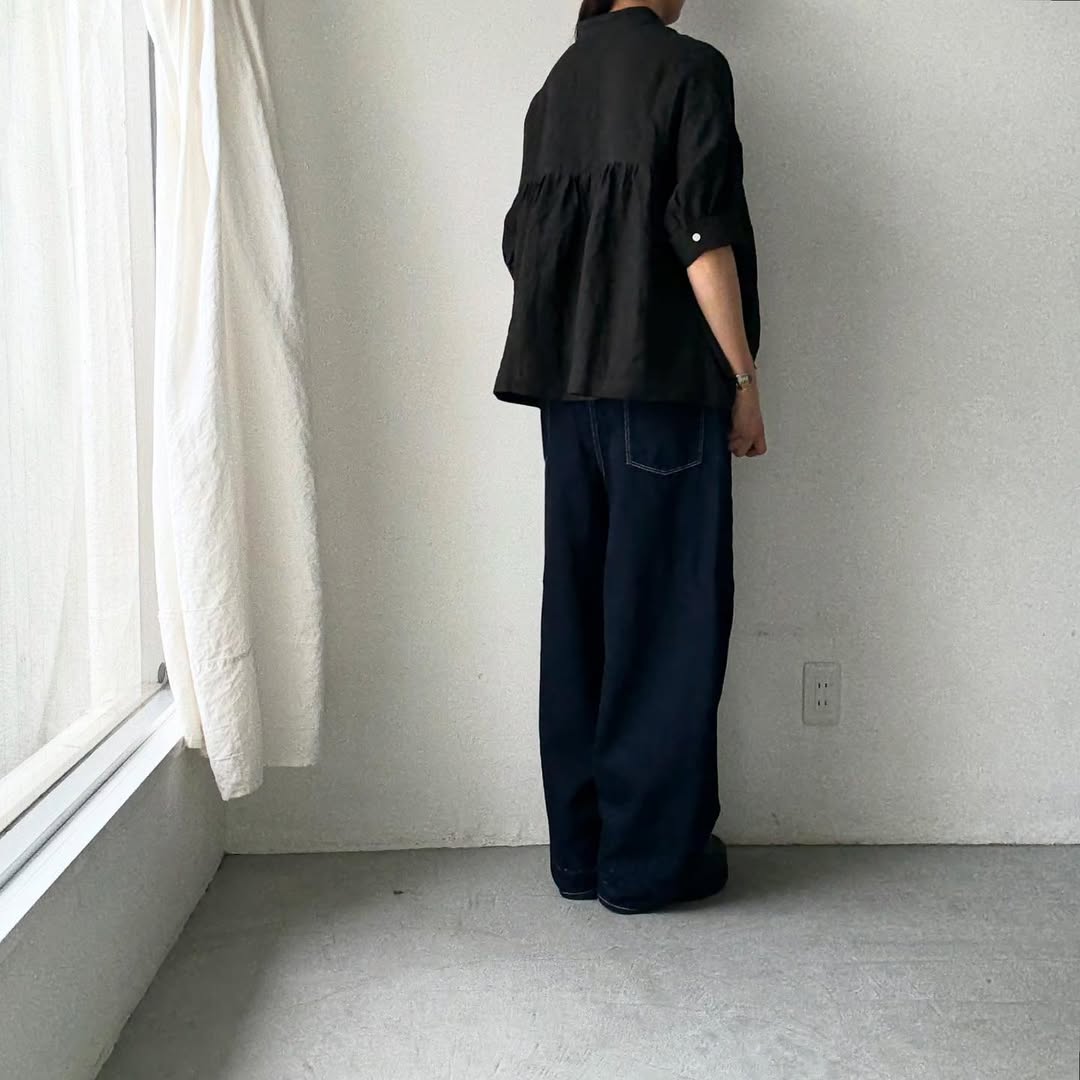 Linenya リネン半袖スタンドカラーブラウス ブラック