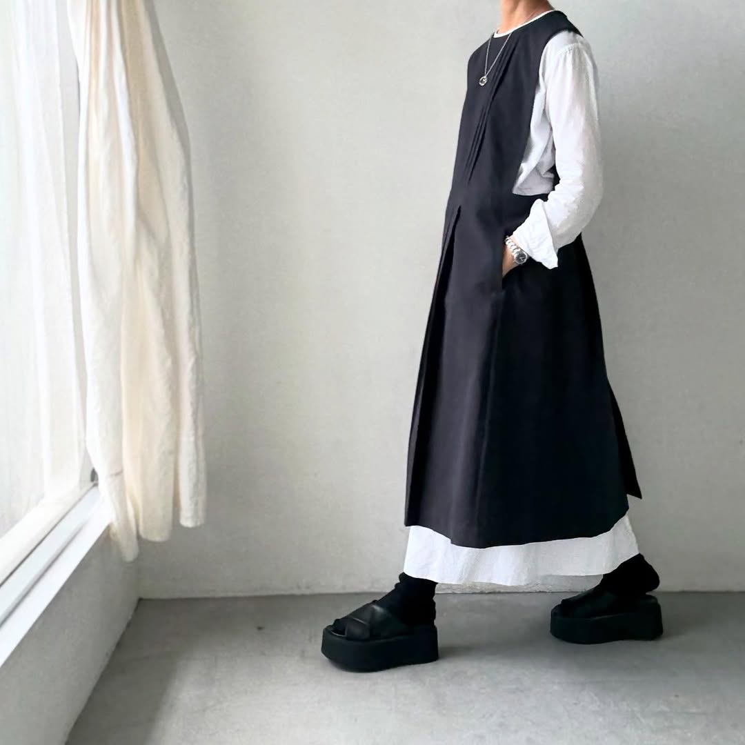 atelier d'antan kobell コットンエプロンドレス ダークグレー