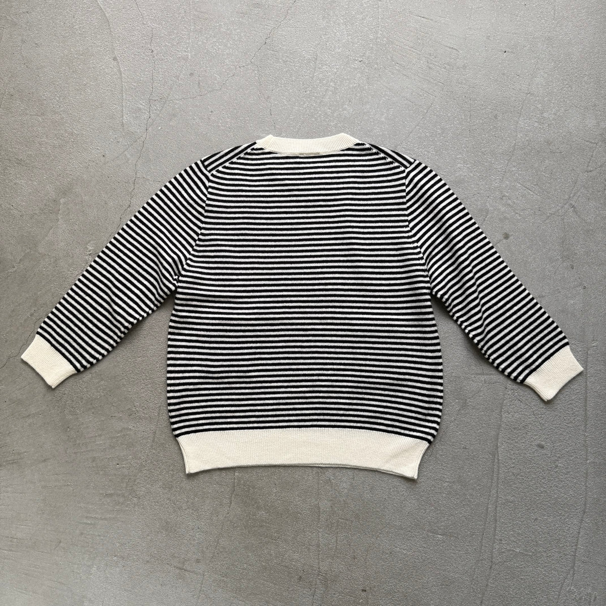 R&D.M.Co ウールカシミアポケットプルオーバー オフホワイト×ブラック