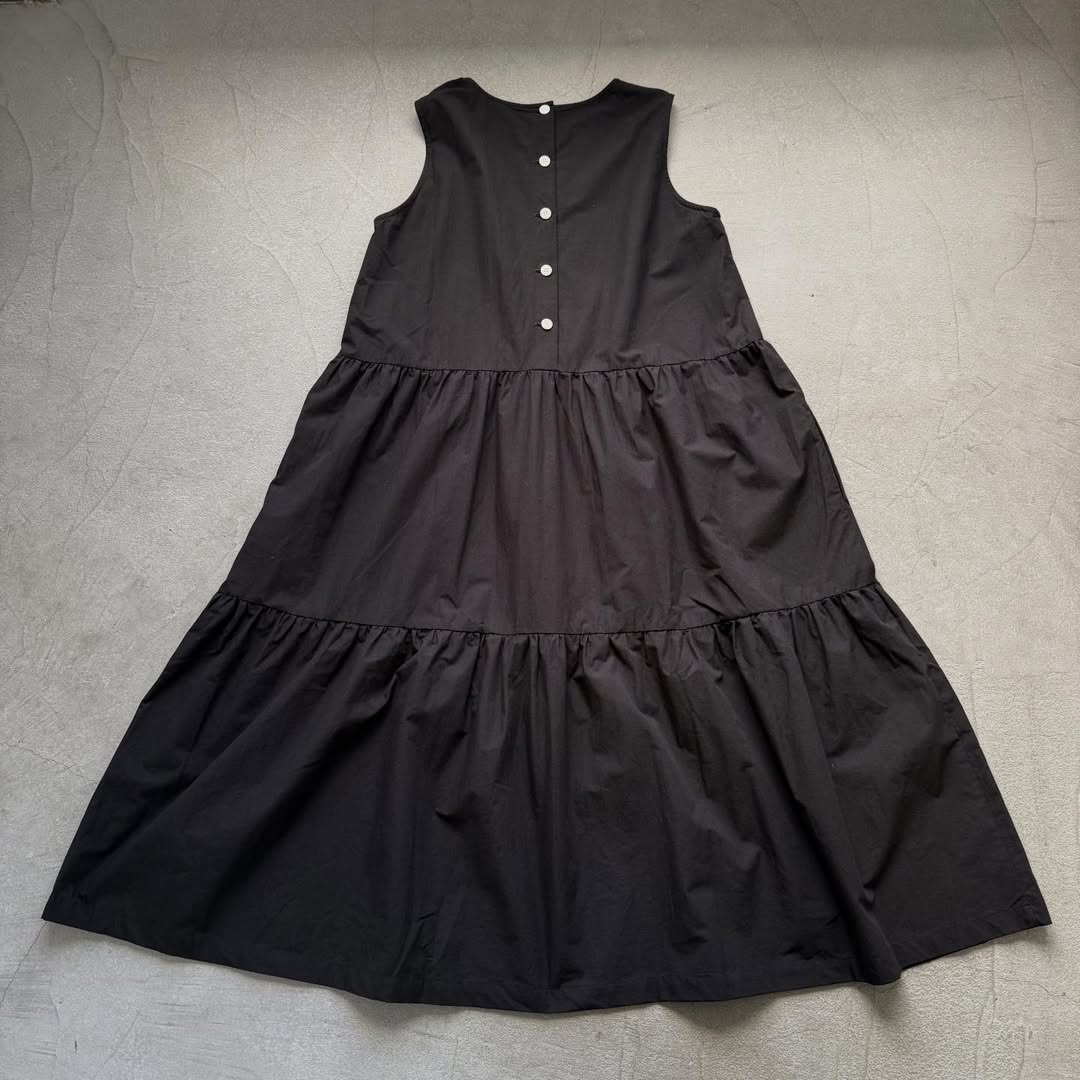 🟡週明け入荷分予約受付中🟡Linenya ティアードワンピース ブラック