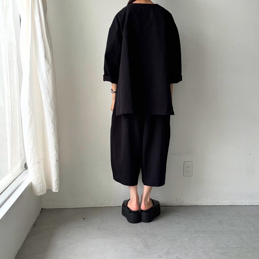 atelier d'antan Bouvetコットンプルオーバー ブラック