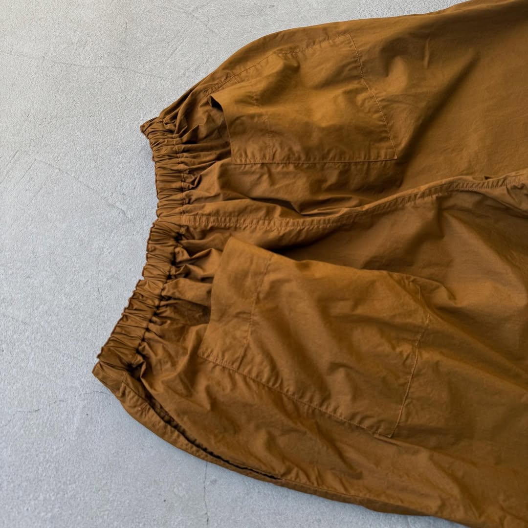 R&D.M.Co ガーメントダイタイプライターハーフゴムパンツ ブラウン