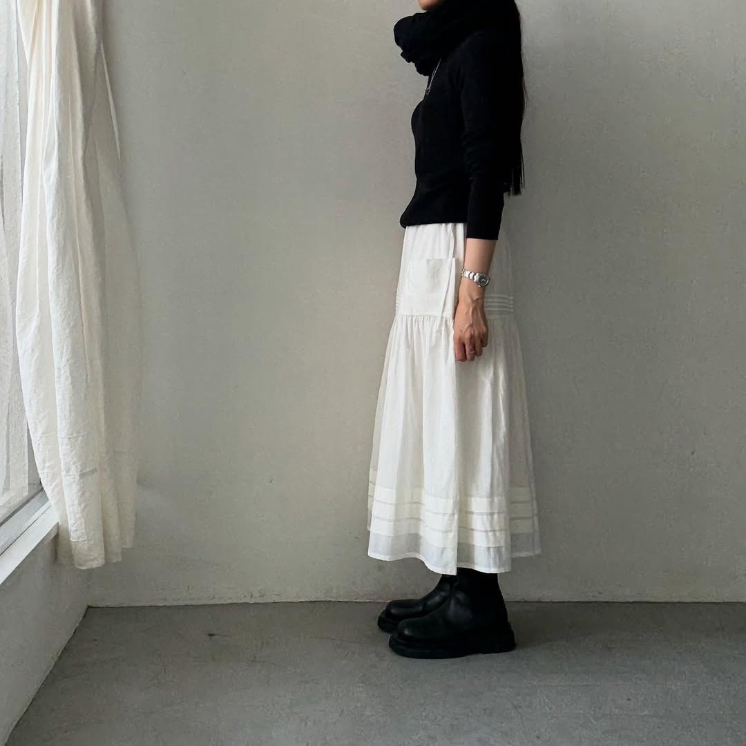 MAGALI コットンシルクピンタックスカート ホワイト