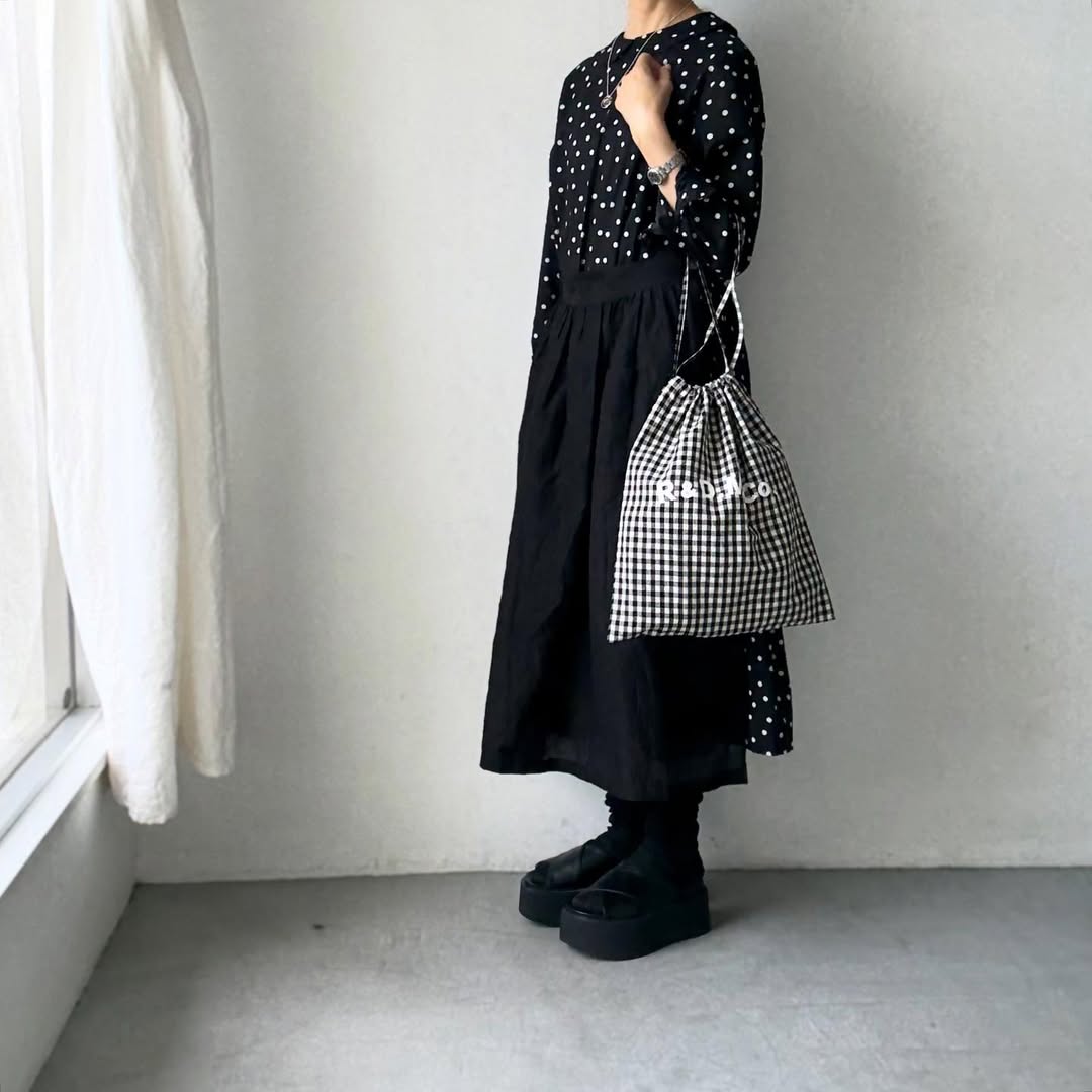 R&D.M.Co ギンガムチェックドローストリングバッグ ラージ