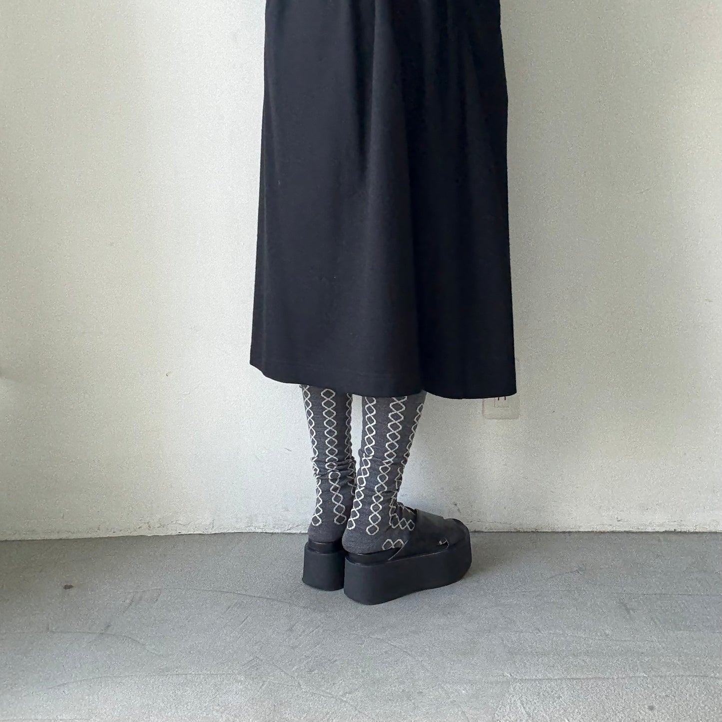 atelier naruse ウールループハイソックス