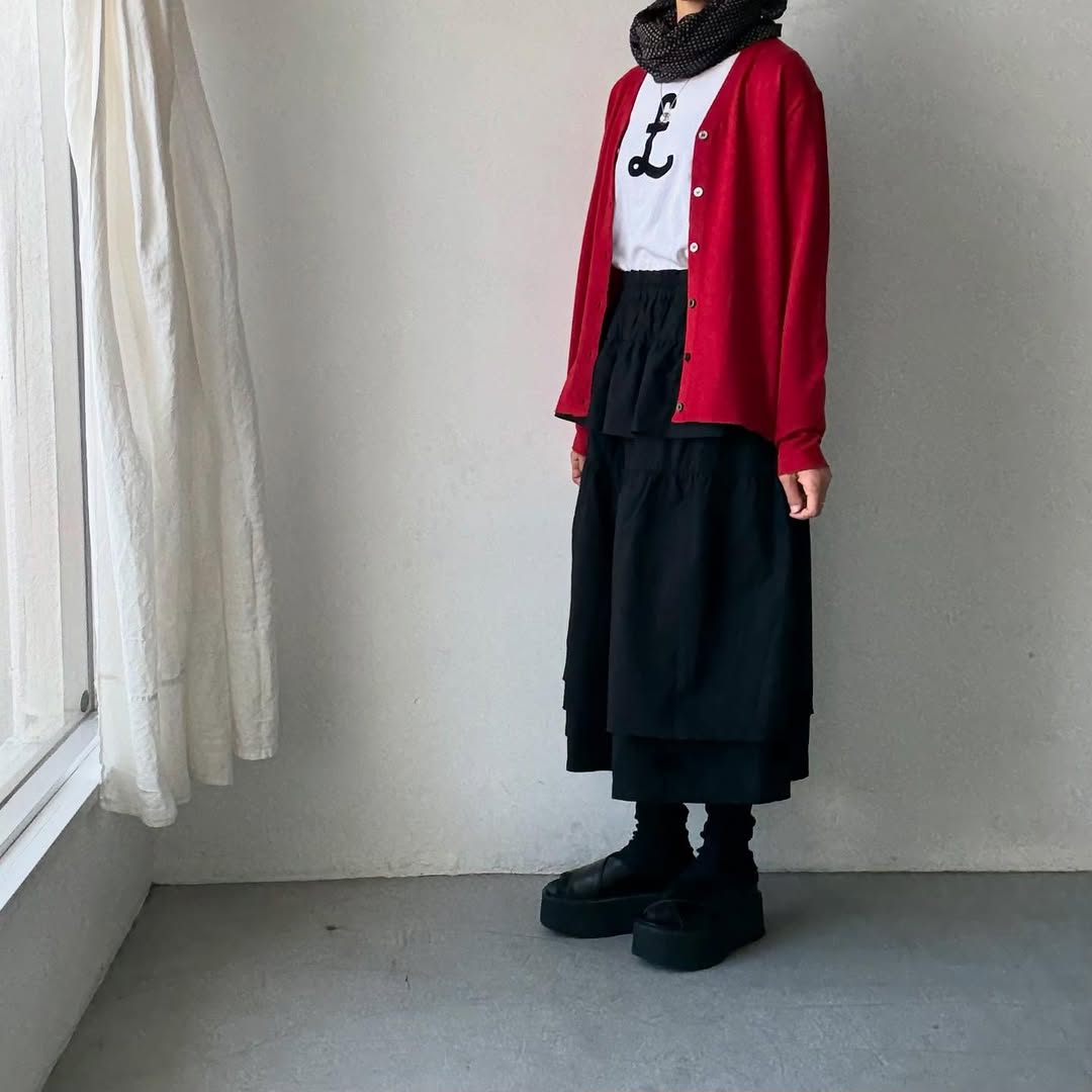 homspun ウールVネックカーディガン レッド