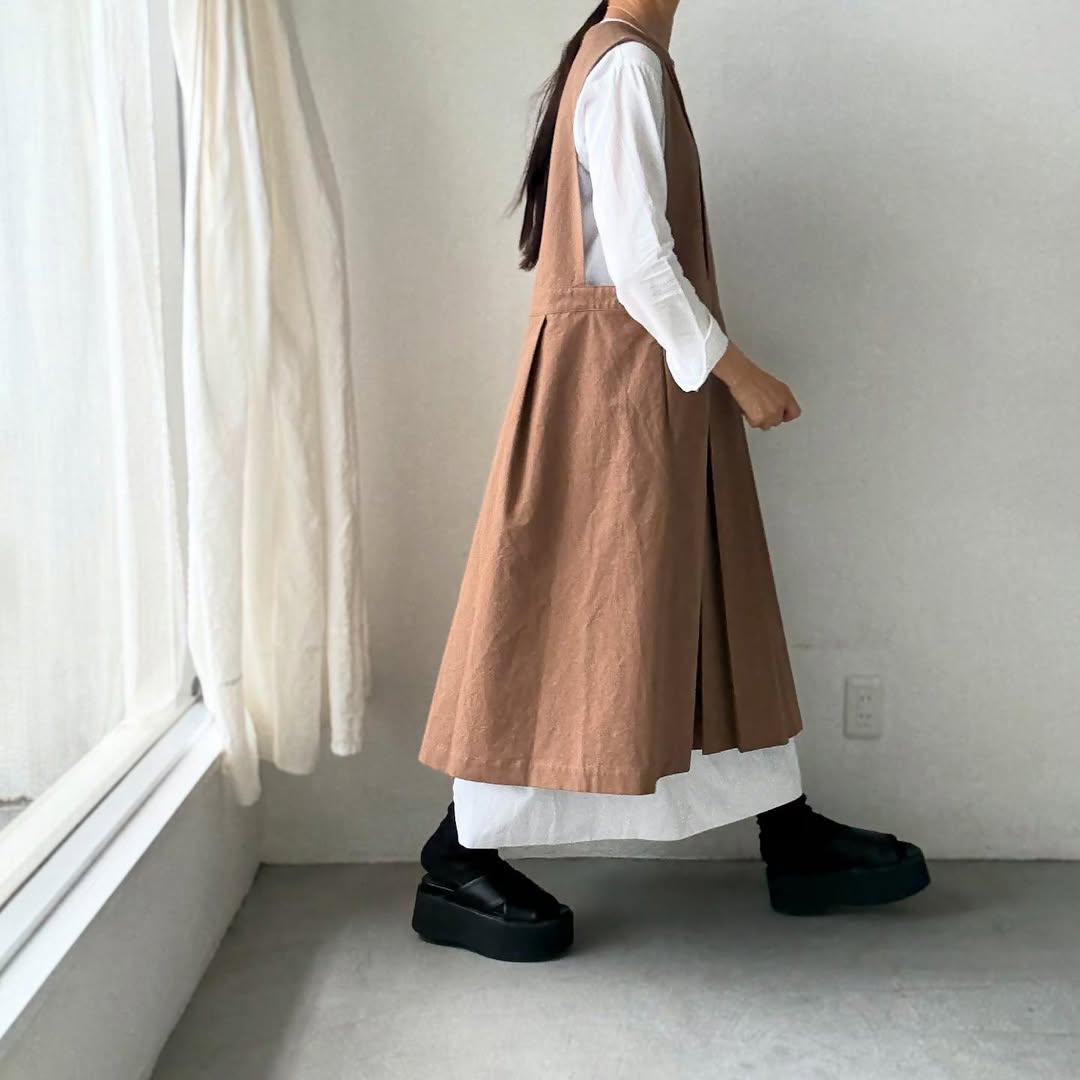 atelier d'antan kobell コットンエプロンドレス カーキ