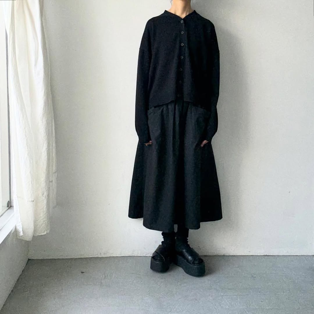 atelier naruse コットンウールニットカーディガン ブラック