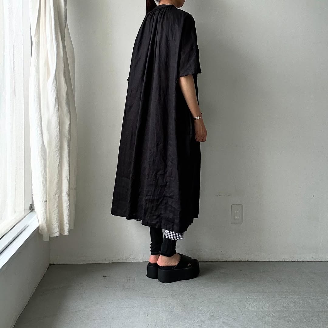 atelier naruse リネンワイドギャザーワンピース