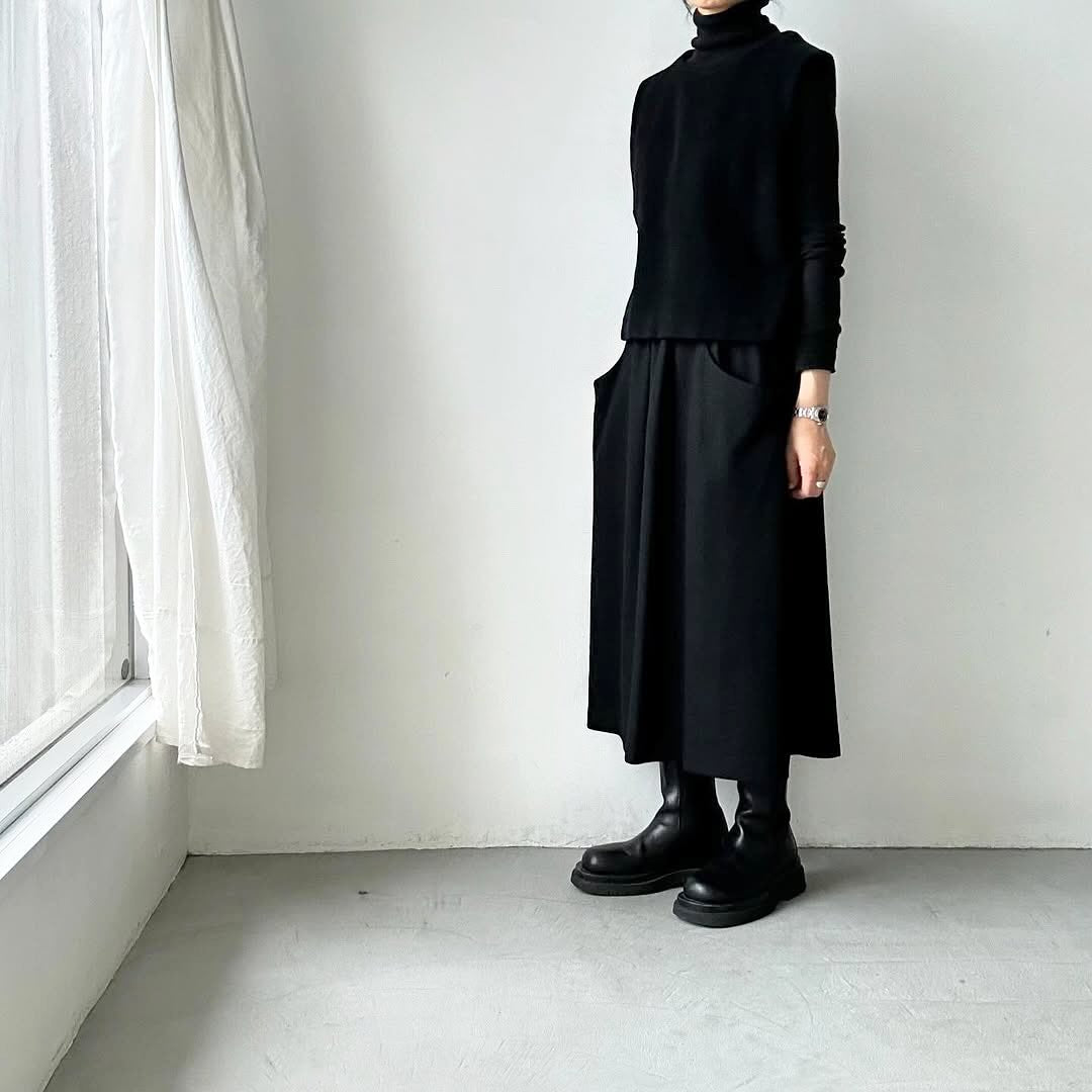 🟡木曜日入荷分予約受付🟡atelier naruse ウールポンチギャザースカート ブラック