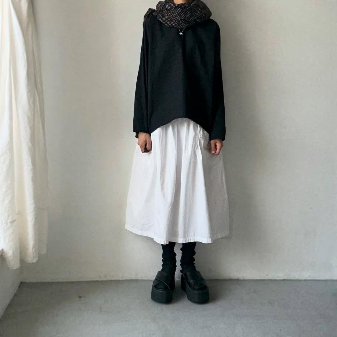 homspun ライトオンスシャンブレープルオーバーブラウス