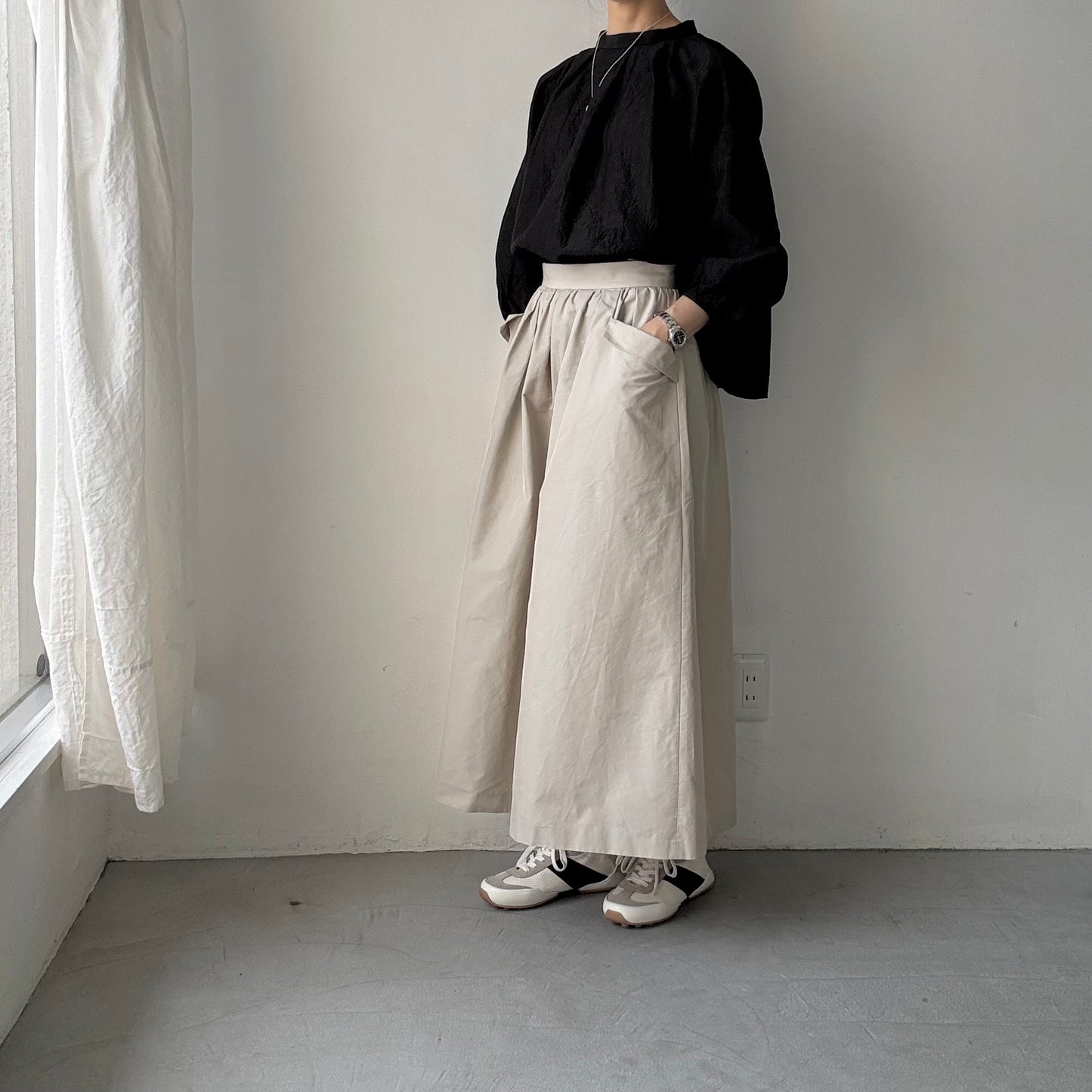 R&D.M.Co シェーディングチェックスモックブラウス