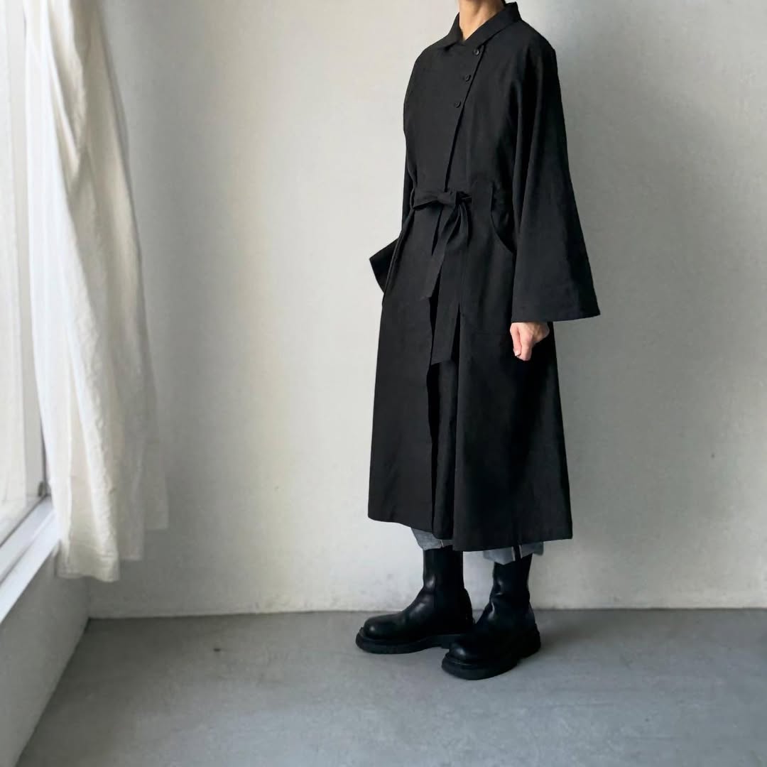 MAGALI コットンリネンアンティークキャンバストレンチコート ブラック