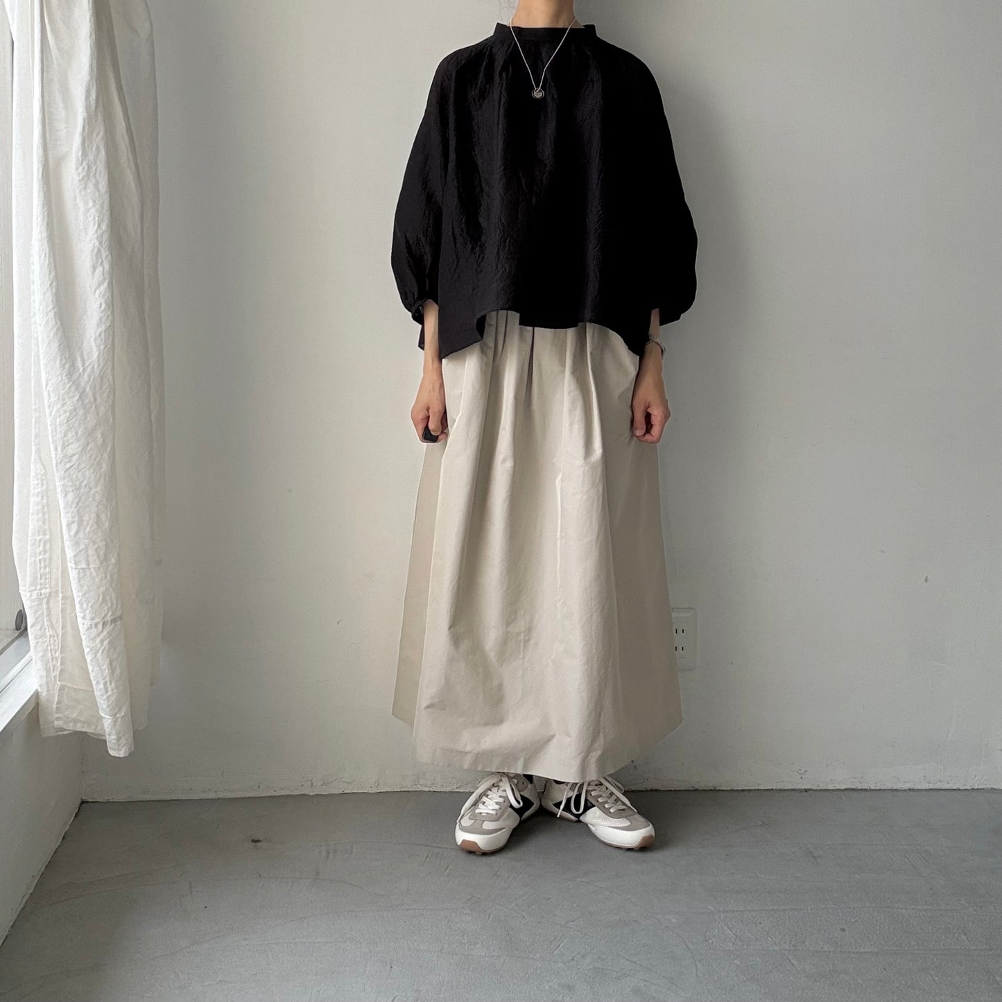 R&D.M.Co シェーディングチェックスモックブラウス