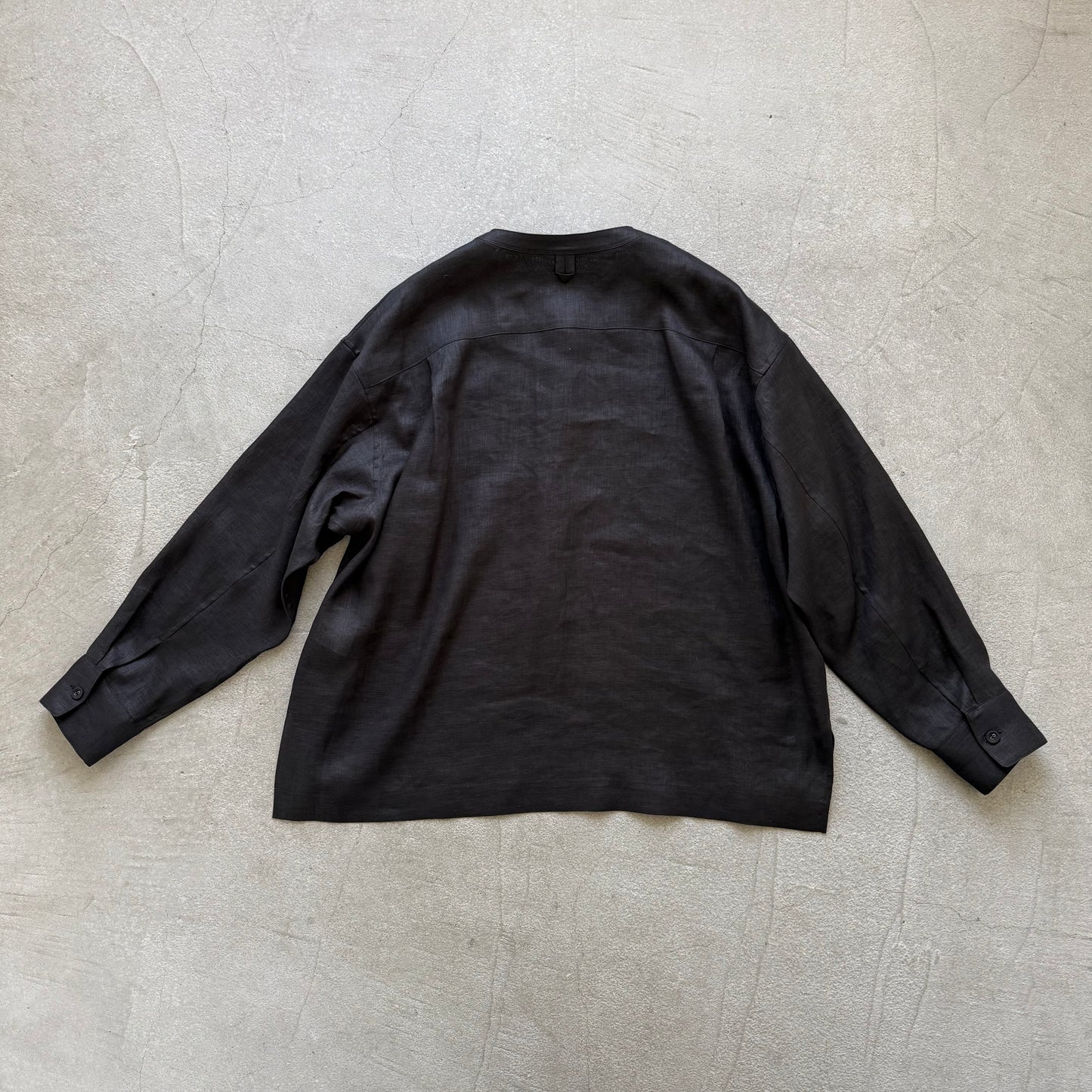 atelier naruse リネンスモックブラウス ブラック