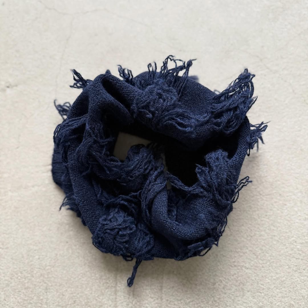 homspun ラムフリンジネックウォーマー ネイビー