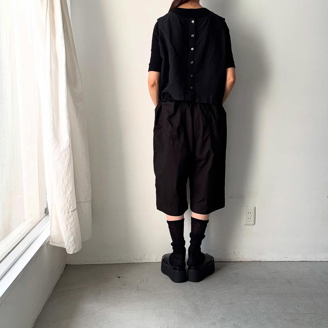R&D.M.Co ガーメントダイタイプライターハーフゴムパンツ ブラック