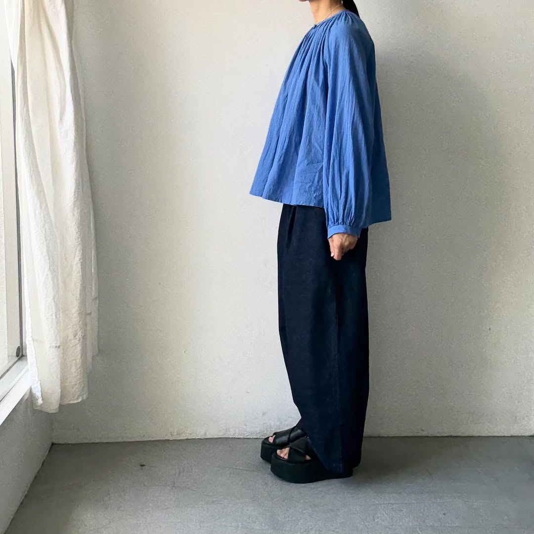 atelier naruse コットンギャザーブラウス
