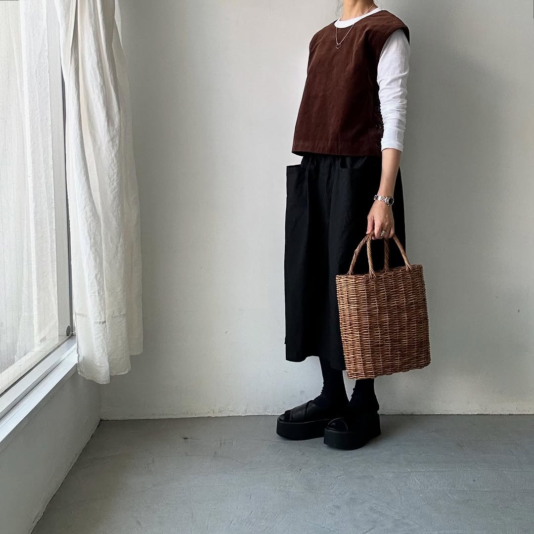 R&D.M.Co ブラウンベアーズベルベットボタンビブ ブラウン