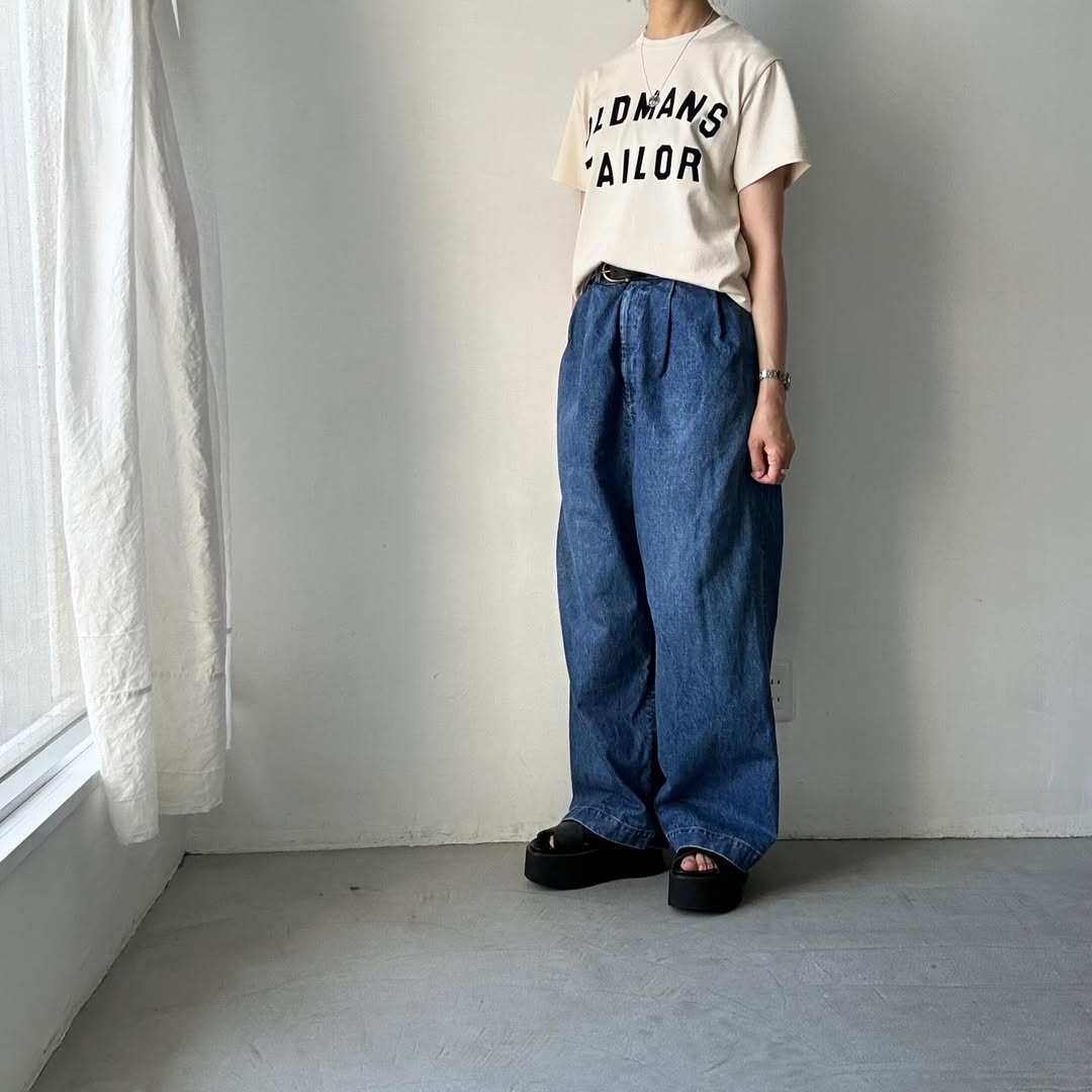 OLDMANS TAILOR OMTフロッキープリントロゴ半袖Tシャツ