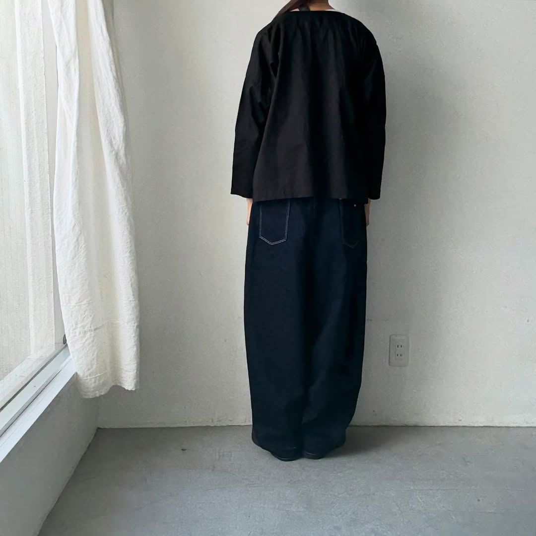 jujudhau コットンツイルダブルボタンシャツ