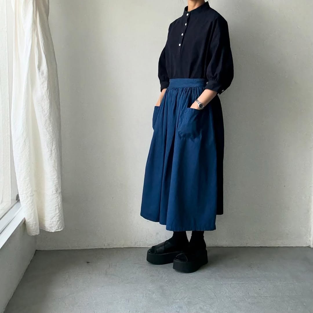 Linenya コットンリネンラミースタンドカラーワンピース ネイビー