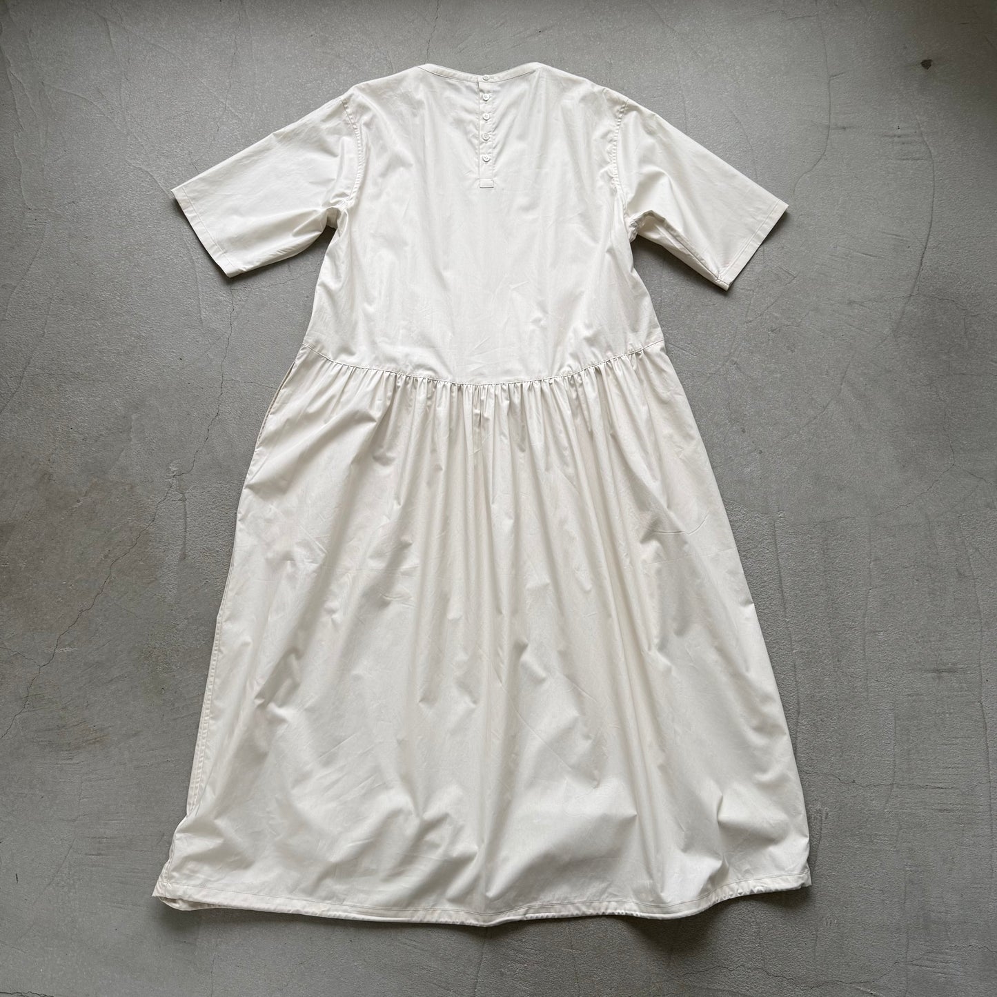 TENNE HANDCRAFTED MODERN バルーンドレス ベージュ