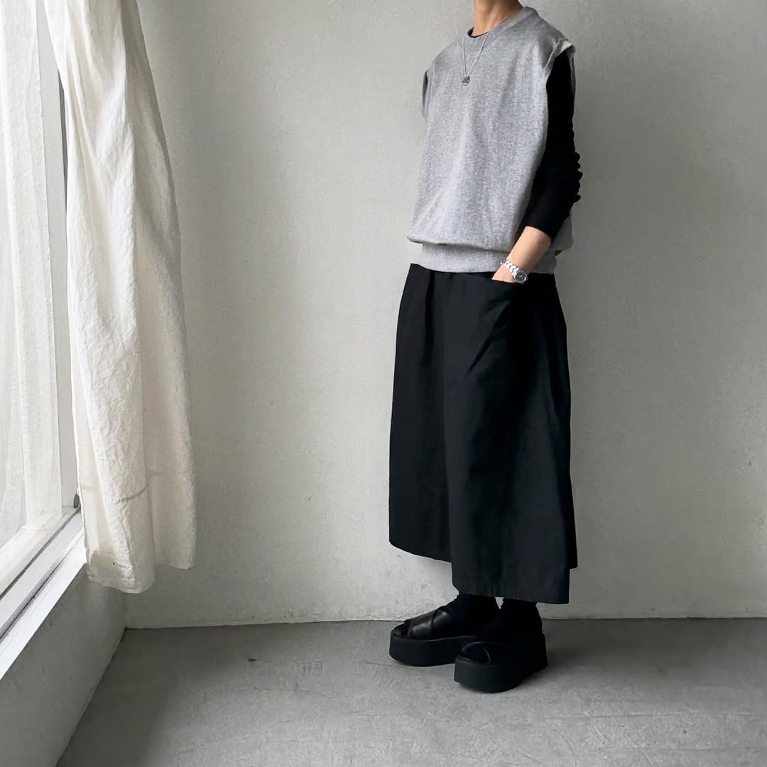 homspun コンパクト裏毛ベスト トップグレー – blanc