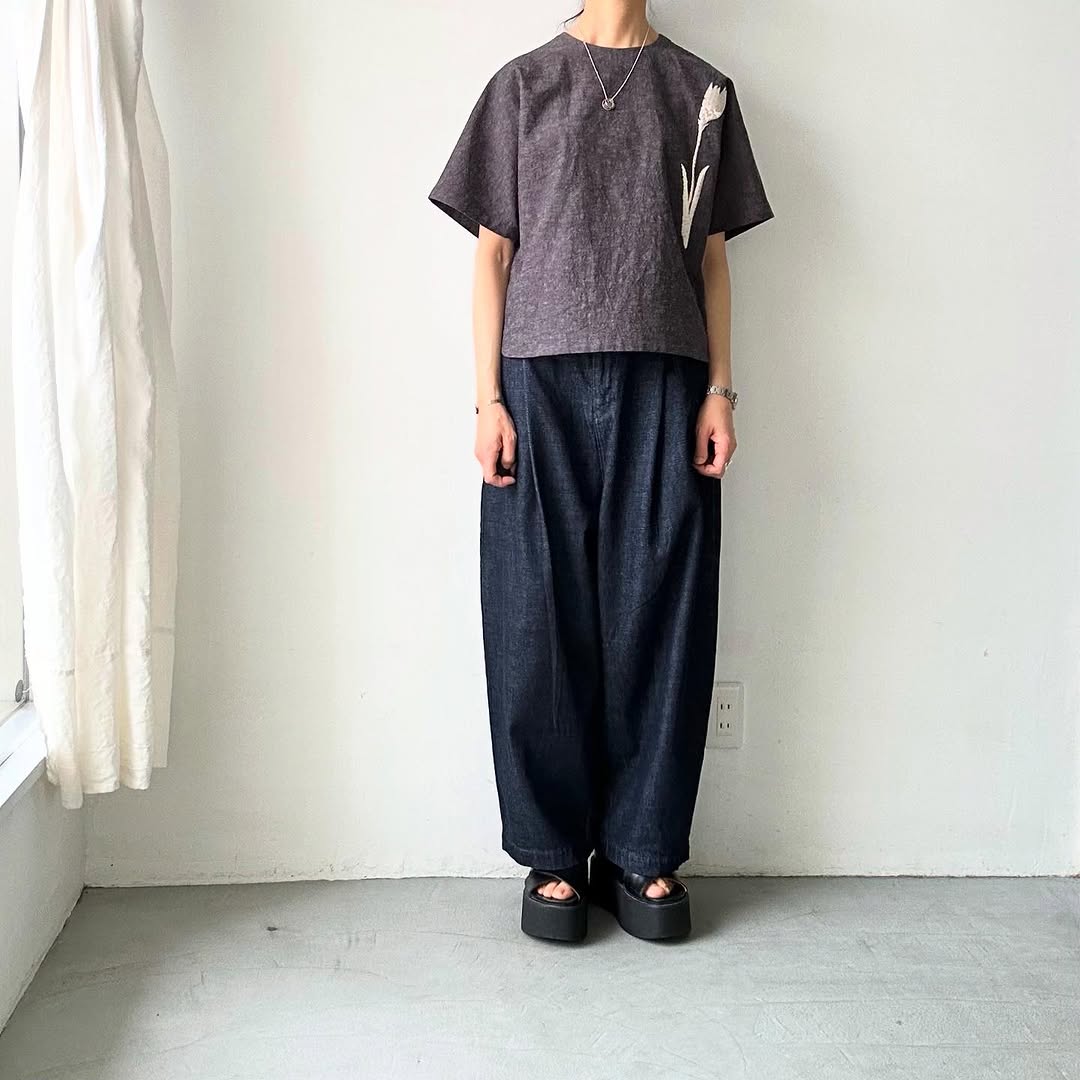 atelier naruse チューリップコットンリネンスモックブラウス