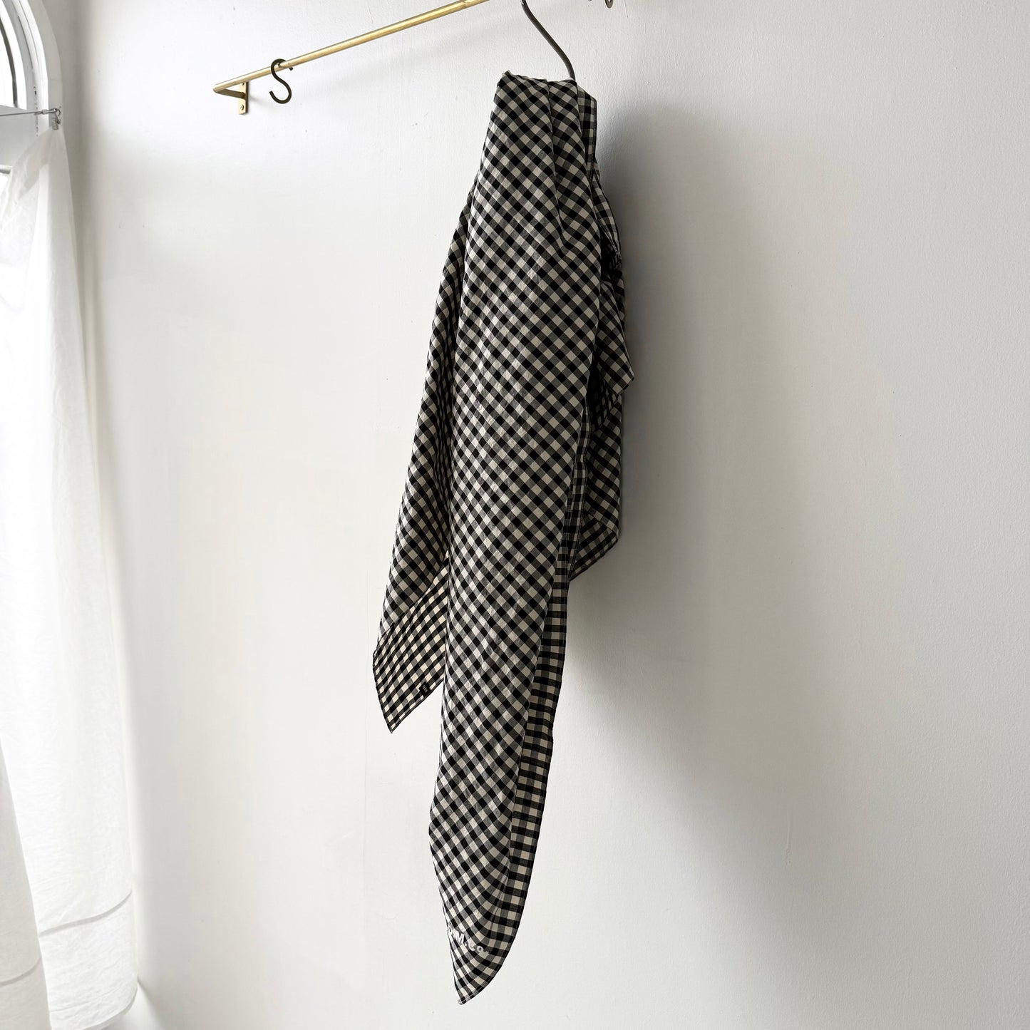 R&D.M.Co ギンガムチェックスカーフ ブラック