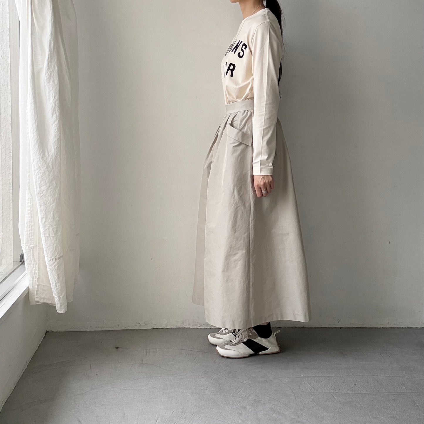 OLDMANS TAILOR OMTフロッキープリントロゴ長袖Tシャツ