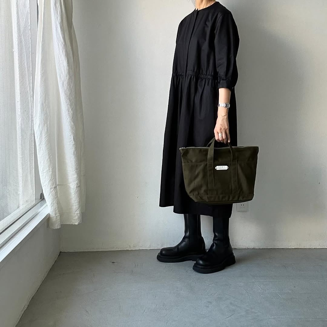 R&D.M.Co トートバッグ(ファスナー付) カーキ