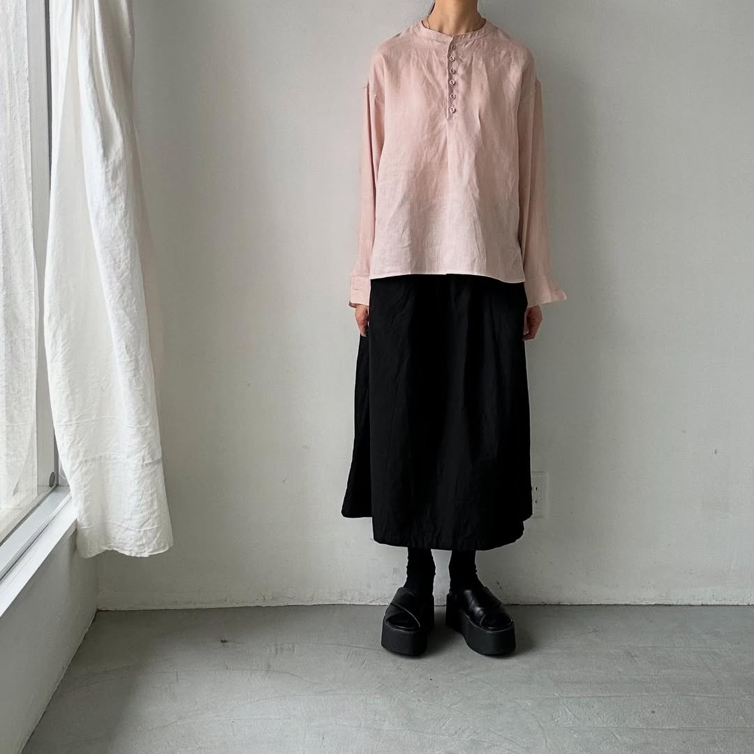 atelier naruse リネンスモックブラウス ペールピンク