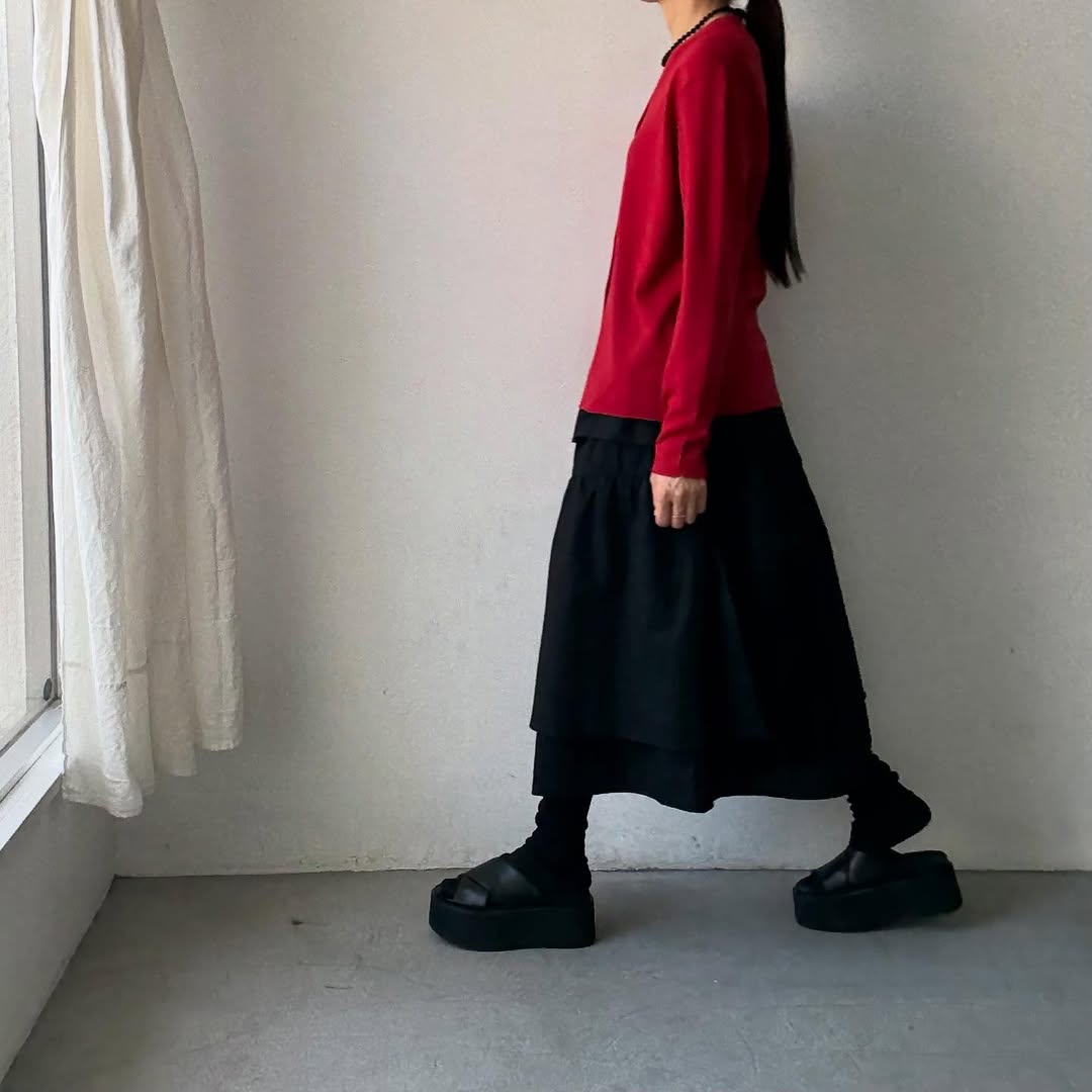 homspun ウールVネックカーディガン レッド