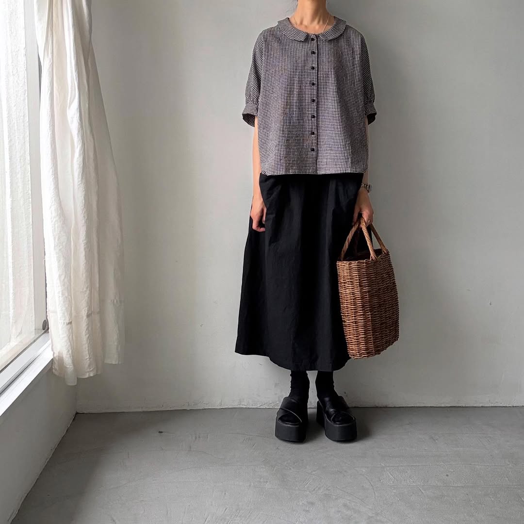 MAGALI リネンコットンギンガムフラットカラーブラウス
