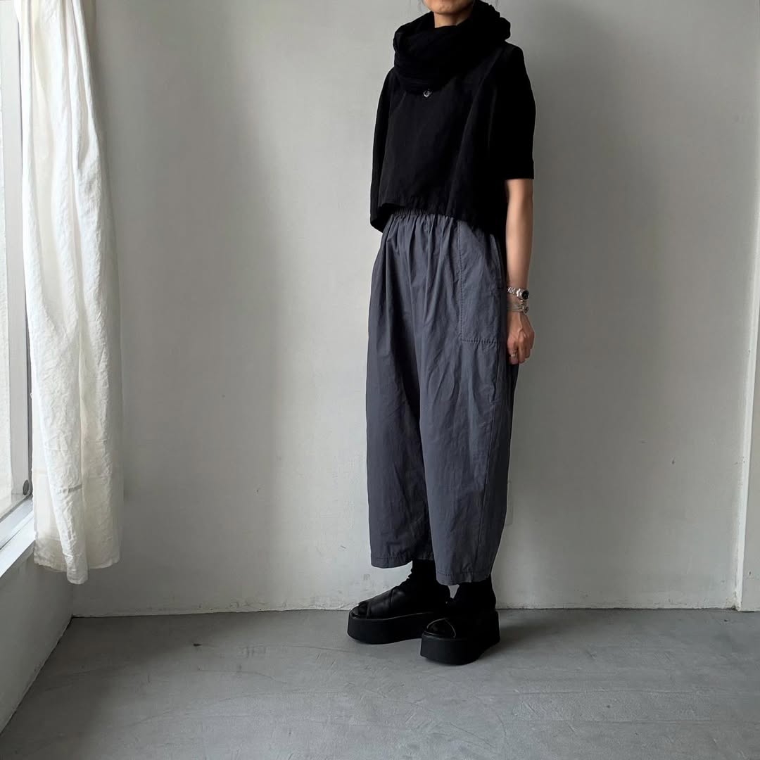 homspun パルキーシーチングコットンギャザーパンツ グレー