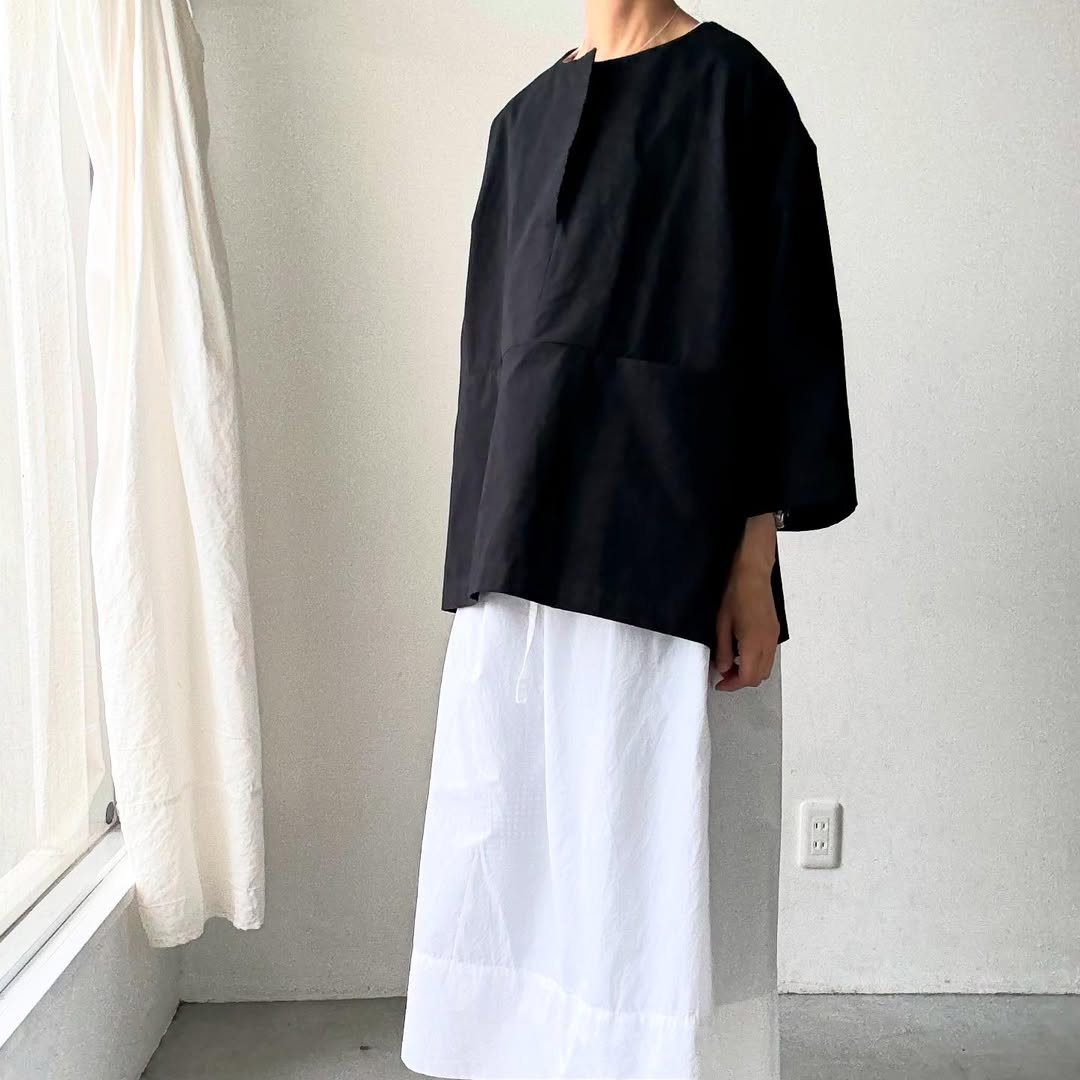 atelier d'antan Bouvetコットンプルオーバー ブラック