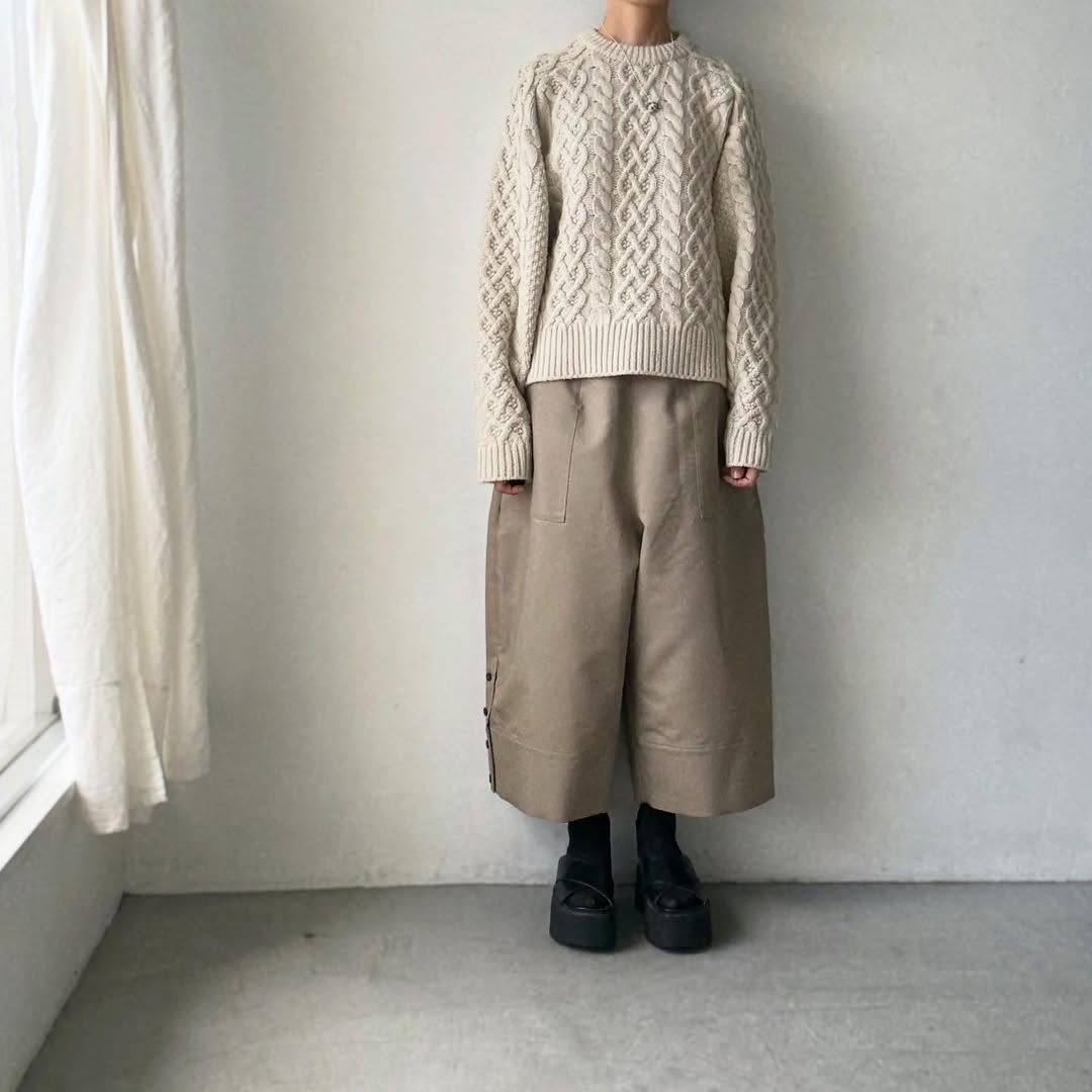 TENNE HANDCRAFTED MODERN ボリュームスリーブアランニットプル