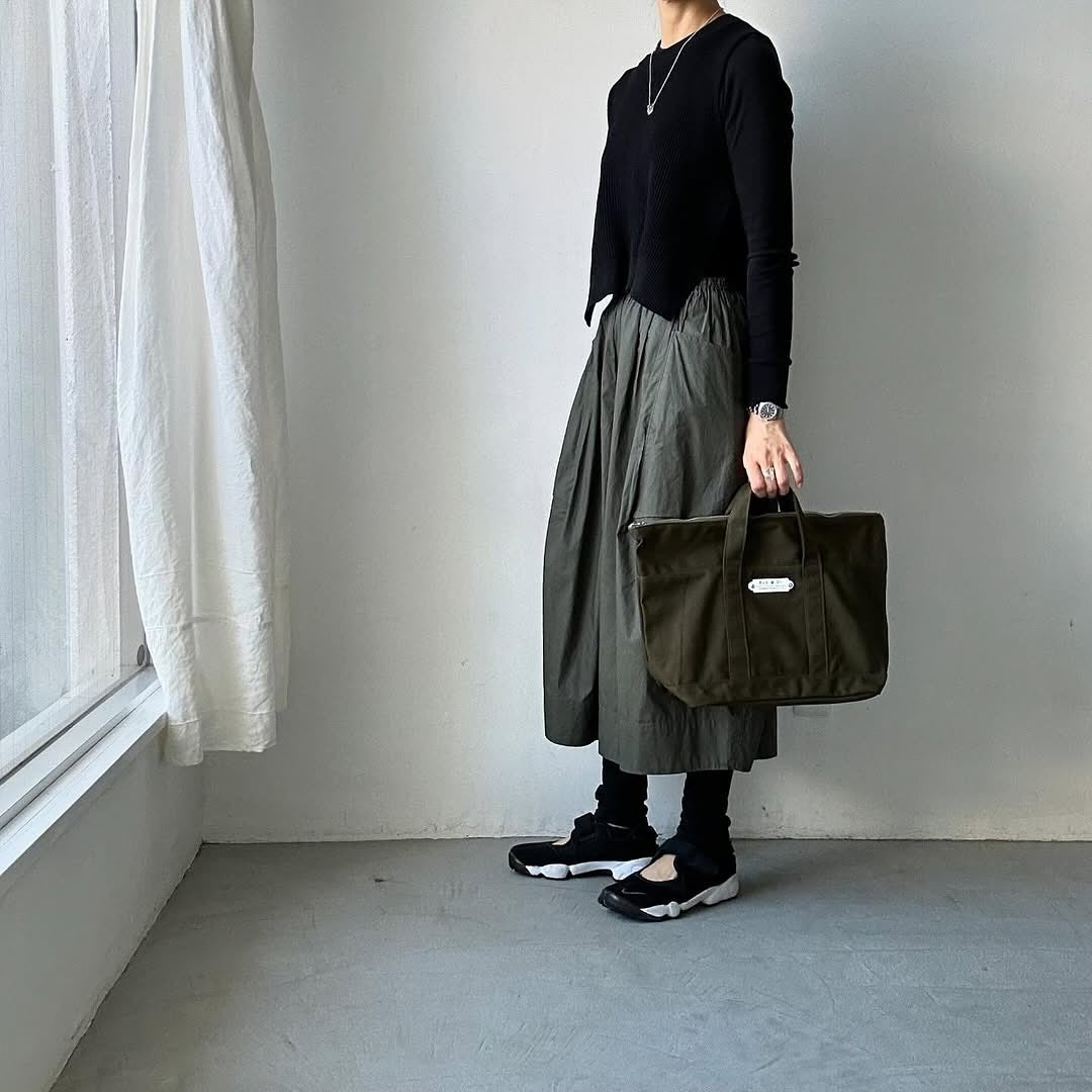 R&D.M.Co トートバッグ(ファスナー付) カーキ