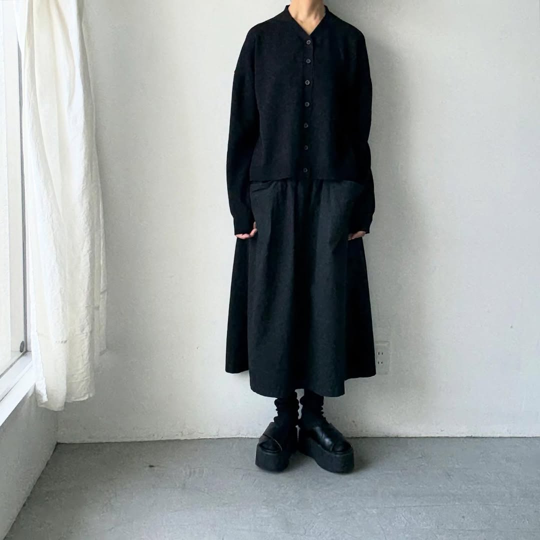 atelier naruse コットンウールニットカーディガン ブラック