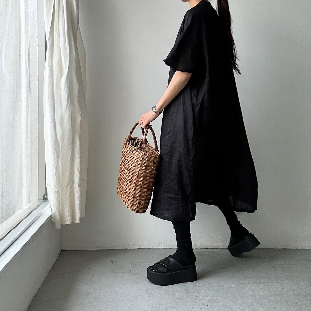 atelier naruse リネンワイドギャザーワンピース