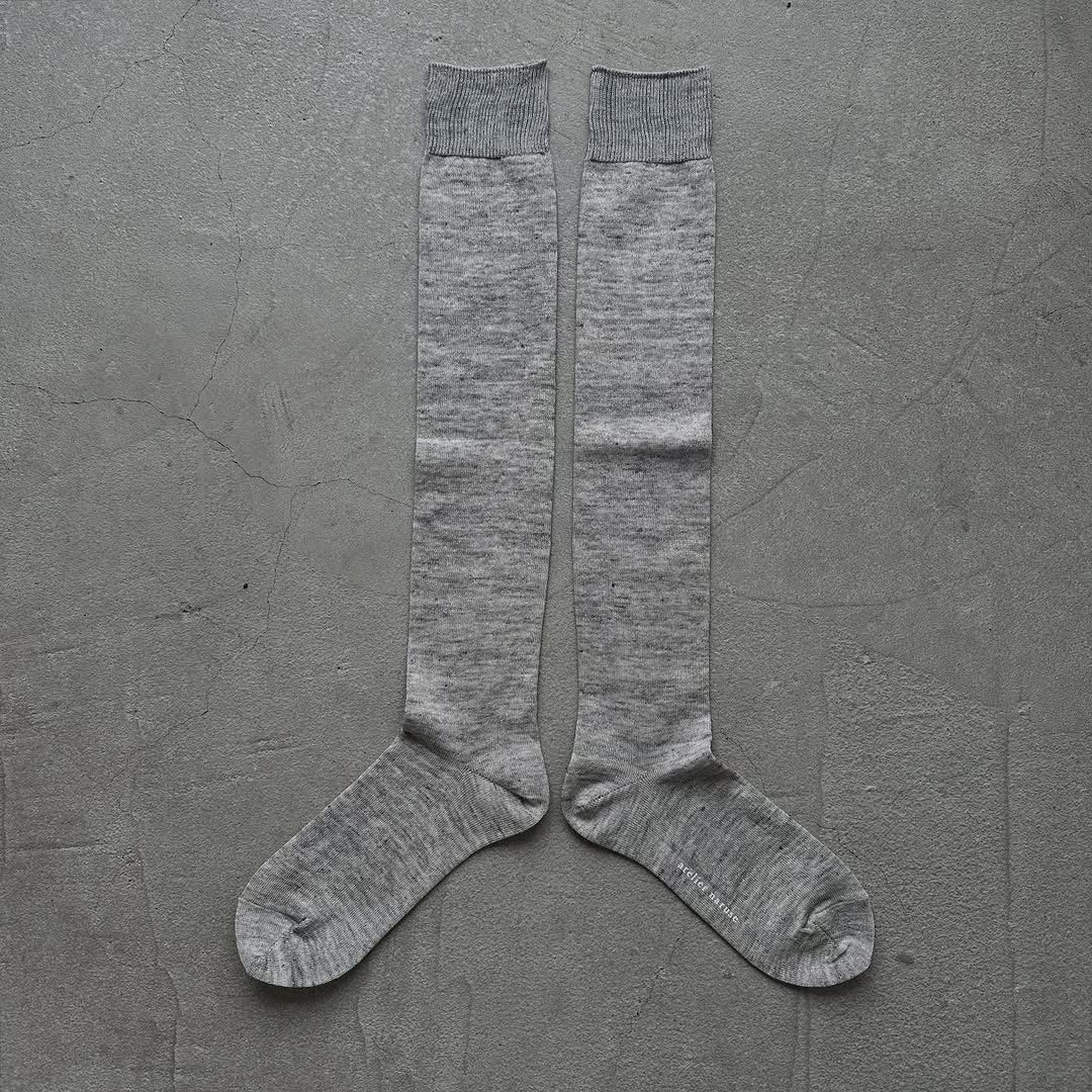 atelier naruse リネン天竺ハイソックス ミドルグレー