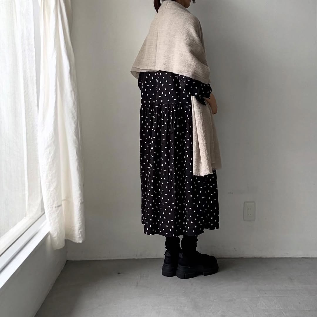 french bull ナイトスカイストール ベージュ