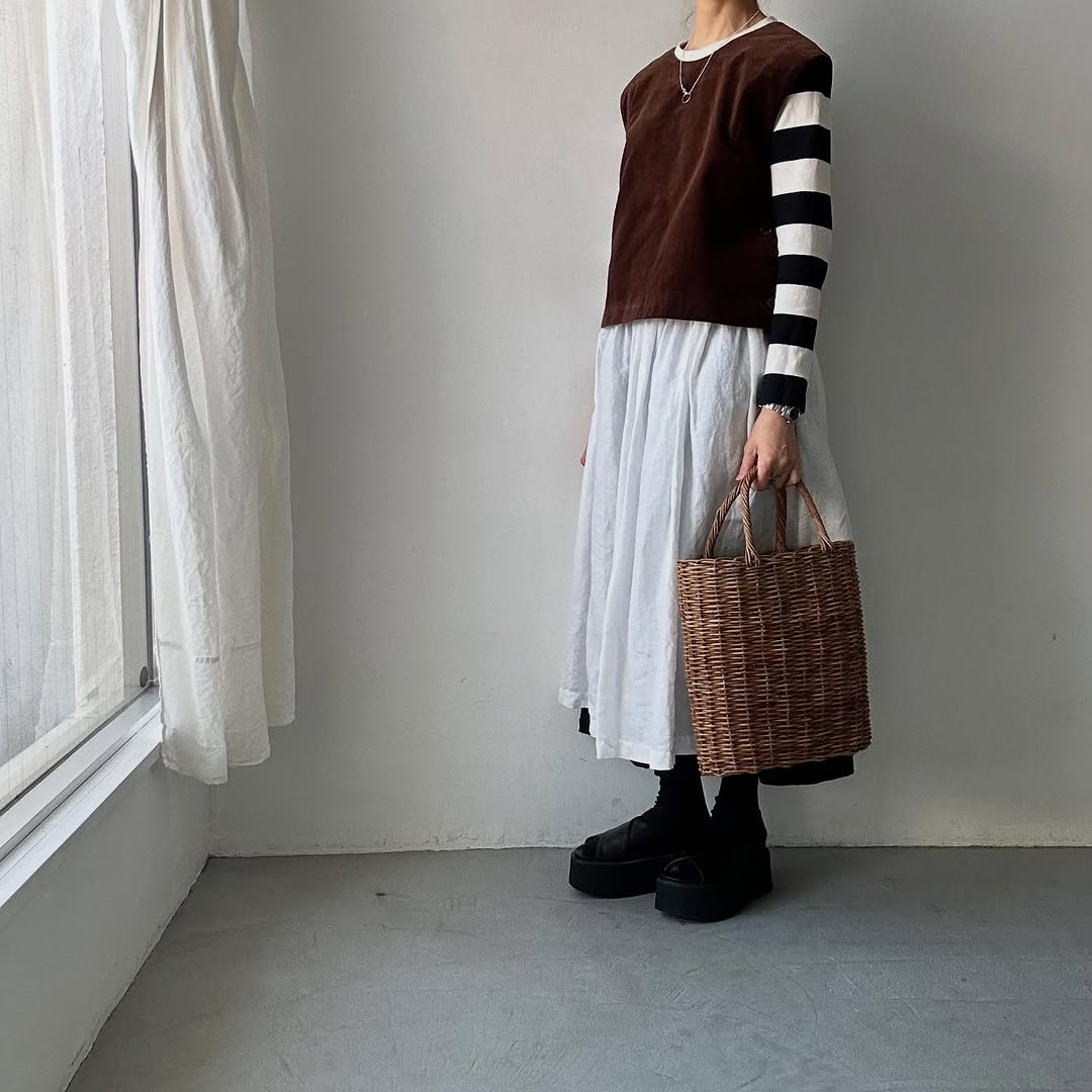 R&D.M.Co ブラウンベアーズベルベットボタンビブ ブラウン