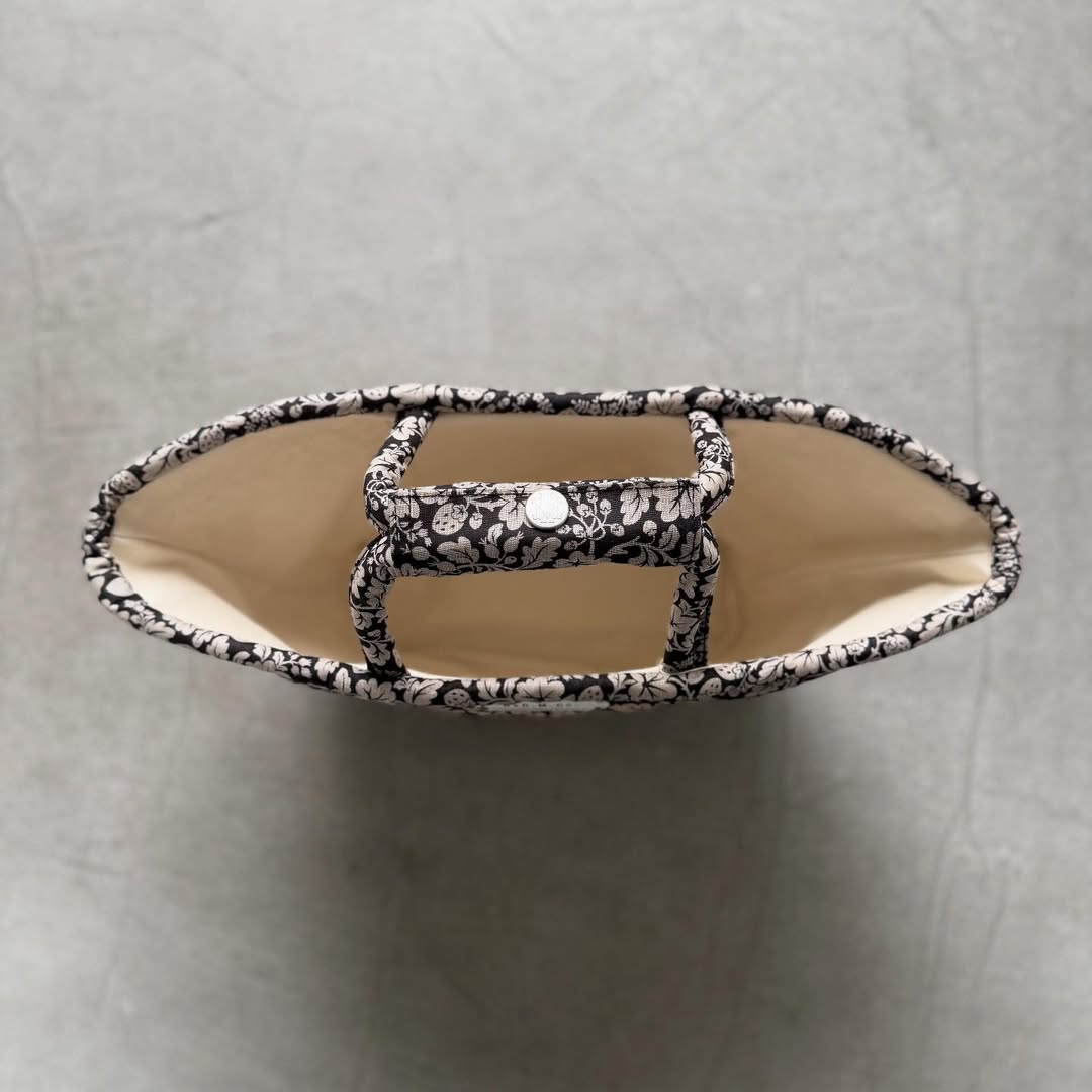 R&D.M.Co ワイルドベリーマルシェバッグ