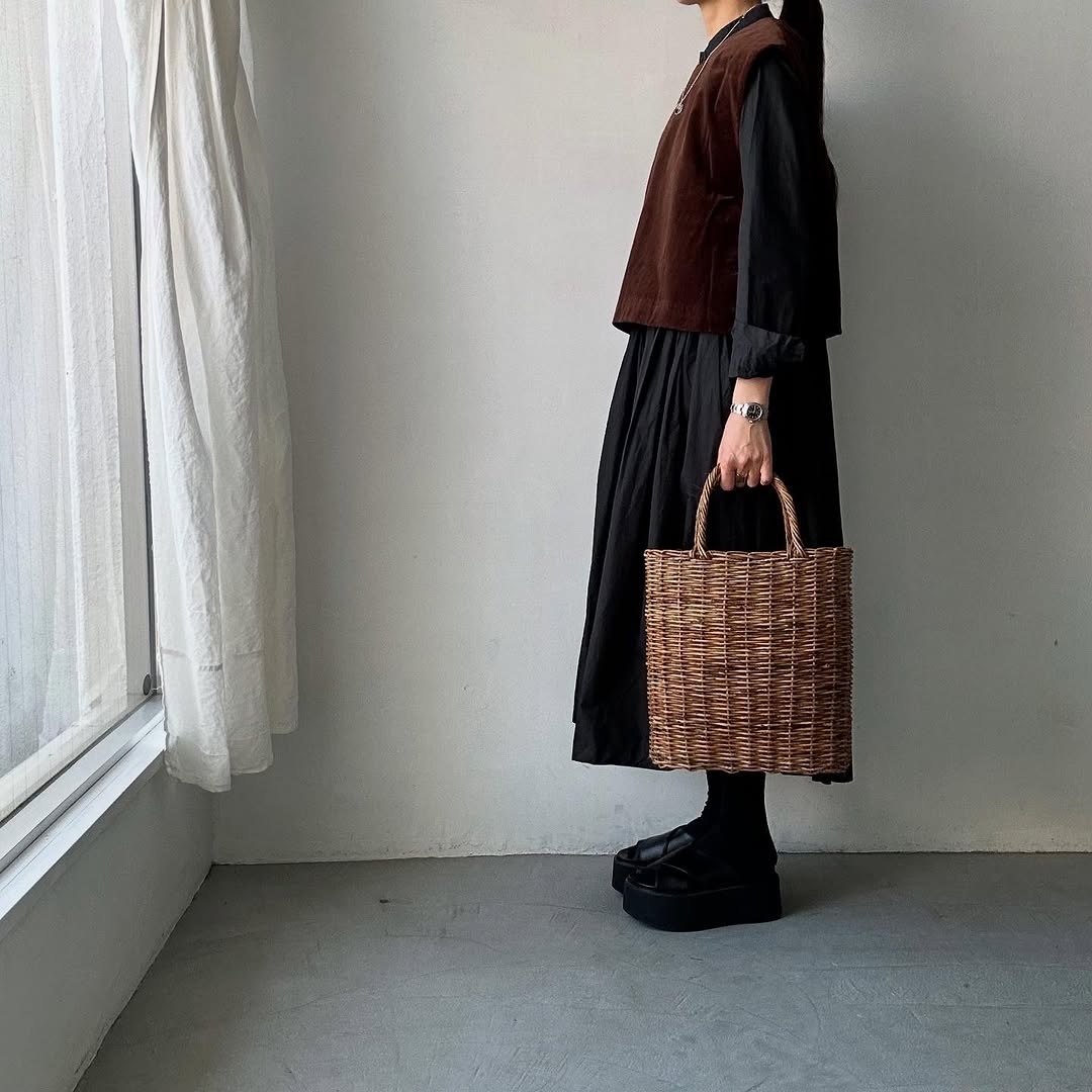 R&D.M.Co ブラウンベアーズベルベットボタンビブ ブラウン