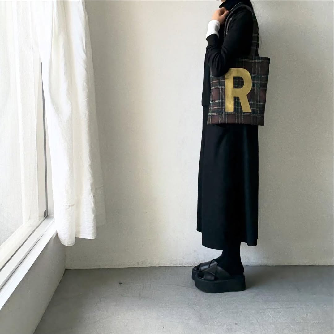 R&D.M.Co ウールタータンチェックRトートバッグ