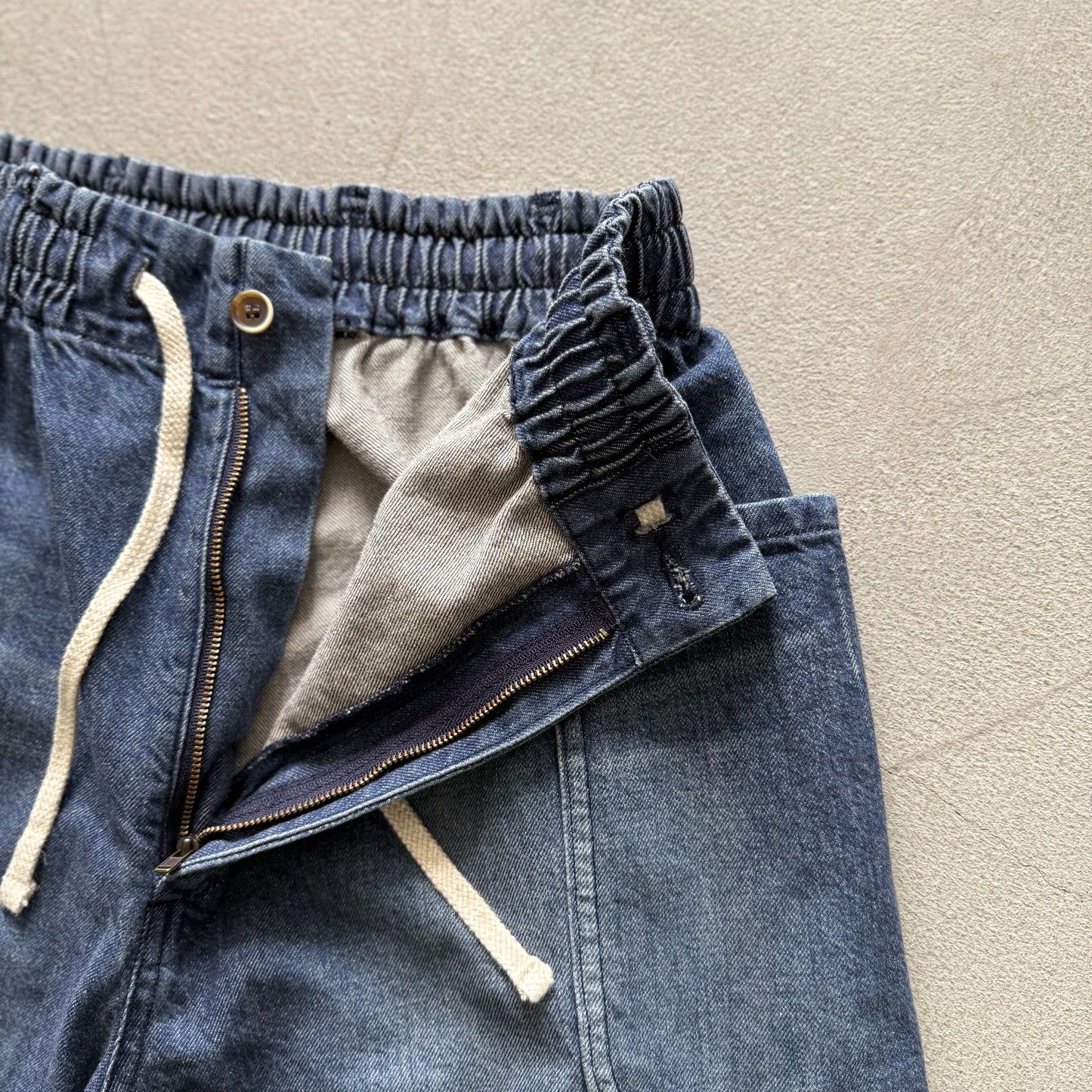 atelier naruse コットンデニムバルーンパンツ ストーンウォッシュインディゴ
