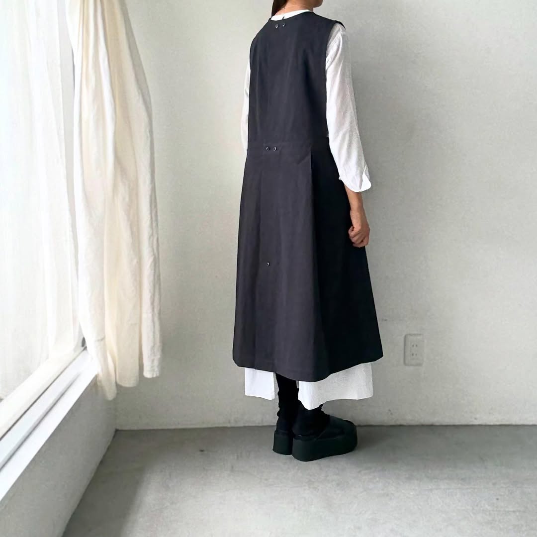 atelier d'antan kobell コットンエプロンドレス ダークグレー