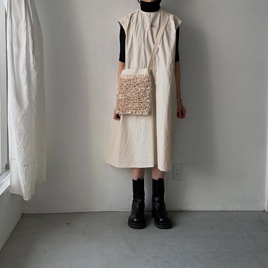 R&D.M.Co ハイカウントコットンフリルショルダーバッグ